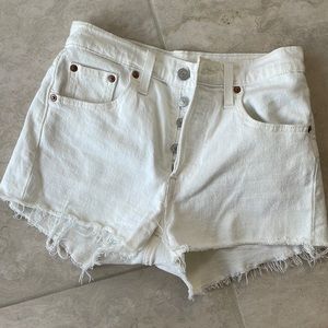Levi’s 501 cutoff Jean shorts white size 25
